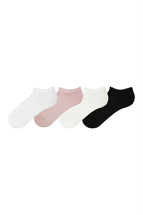 Embossed Heart Patterned Girls Sneaker Socks 12